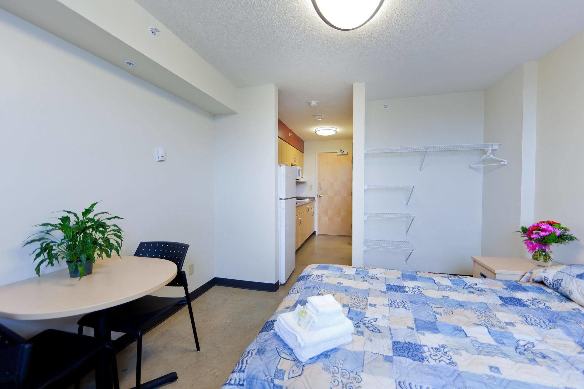 Macewan University Residence Edmonton Exterior photo