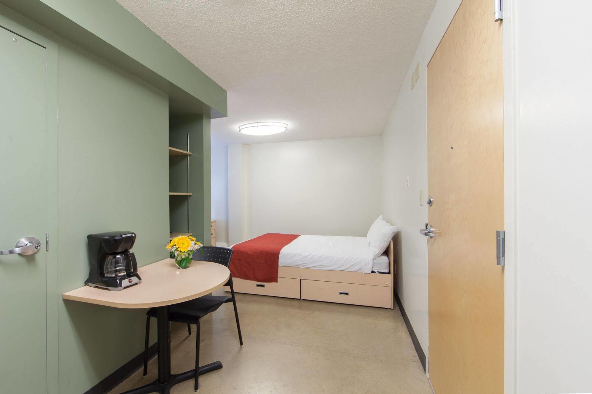 Macewan University Residence Edmonton Exterior photo